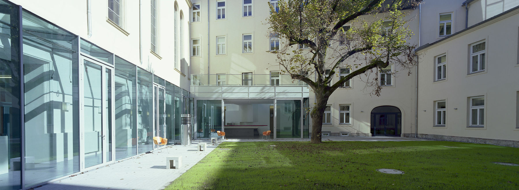 Bild des Lindenhofs am Campus Augustinum