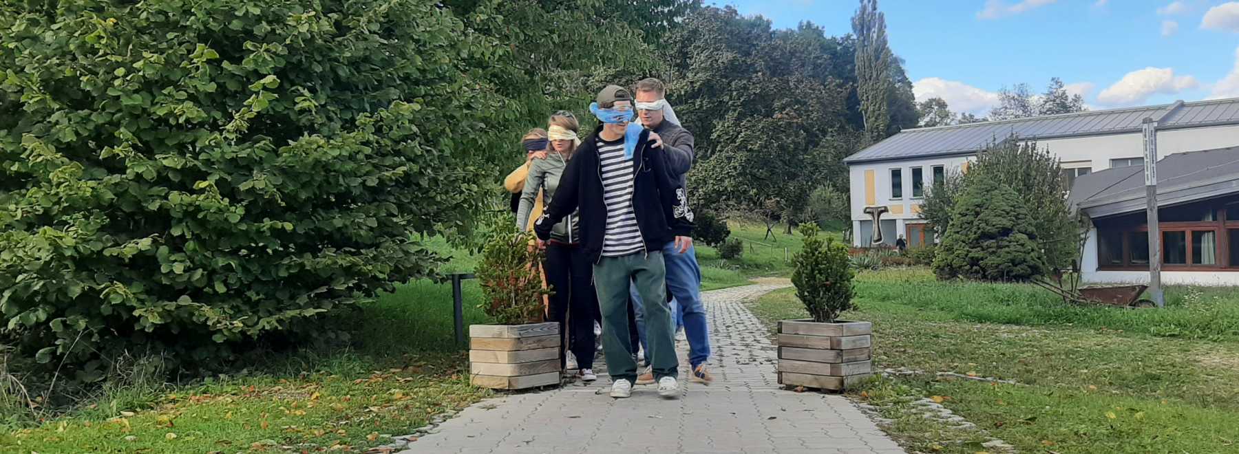 Gruppe mit Augenbilden - Orientierung
